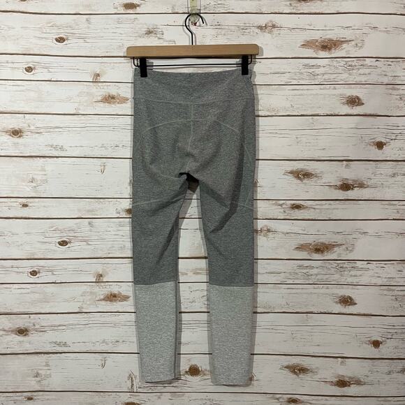 Outdoor Voices Two Tone Leggings - Gray - Small - Picture 13 of 13